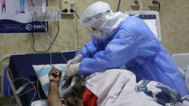 صورة مساعدات مالية أميركية لمواجهة خطر “كورونا” في شمال وشرق سوريا