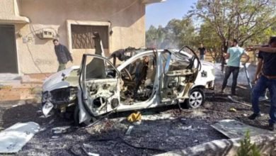 صورة تفجير عبوة ناسفة استهدفت سيارة قيادي سابق في “الجيش الحر” بدرعا