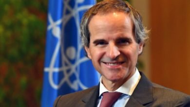 صورة غروسي: يحذر من تكرار سيناريو كوريا الشمالية الكارثي في إيران إذا لم تقدم ضمانات حول برنامجها النووي