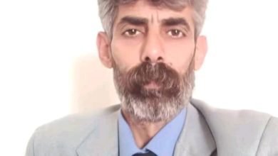 صورة عضو هيئة القيادة في الحزب الزميل “محمود فاروق ” في حوار إذاعي عبر إذاعة بيسان إف إم للحديث حول تسويات النظام الأمنية في دير الزور