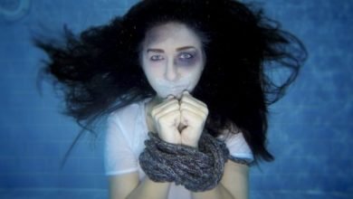 صورة استمرار العنف القائم على أساس النوع الاجتماعي في تحطيم حياة النساء في جميع أنحاء المنطقة : بيان هذا العام لمنظمة العفو الدولية