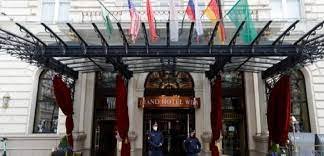 صورة كبير مفاوضي إيران في فيينا: حققنا تقدما جيدا هذا الأسبوع وسنواصل المحادثات في غضون عدة أيام بعد جلسة اليوم