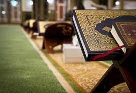 صورة حوار مع الكاتب والمترجم هاشم صالح حول تطوير الفقه الإسلامي وإحداث القطيعة مع الجوانب الانغلاقية فيه