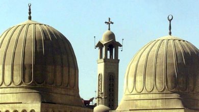 صورة الصراعات الدينية.