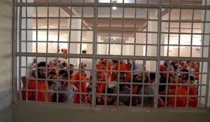 صورة قنبلة موقوتة تجاهلها العالم بدءا من عناصر التنظيم بالسجون حتى عائلاتهم بالمخيمات.