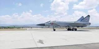 صورة مقاتلاتٌ روسية تصل إلى قاعدة «حميميم» غرب سوريا