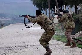 صورة مقتل عنصرين وإصابة مدني باقتتال داخلي بين فصيلين من “الجيش الوطني” في عفرين.