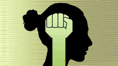 صورة للمرأة مصلحة قوية في الديمقراطية.