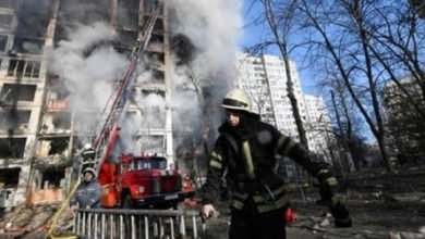 صورة غارات روسية مكثفة على مدينة ميكولايف.. وجثث تحت الأنقاض.