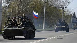 صورة الدفاع البريطانية: روسيا كثفت عملياتها في دونباس للسيطرة على سفيرودونتسك وليشانسك وروبايزن.. وإعلام روسي: خيرسون ستطلب من موسكو إقامة قاعدة عسكرية لها بالمنطقة