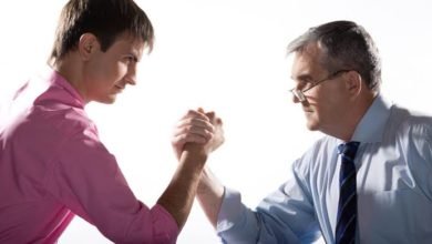 صورة مسنون أكثر حداثة من الشباب.