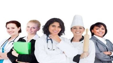 صورة دور المرأة في المجتمع.