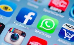 صورة دور المرأة المؤثرة على مواقع التواصل في تغيير الصورة النمطية للمرأة(٣).