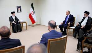 صورة خامنئي لأردوغان: تنفيذ ضربة عسكرية بسوريا سيزعزع استقرار المنطقة