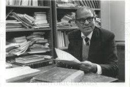 صورة فضل الرحمن مالك؛ الحداثة جوهر التعليم الديني