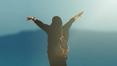 صورة لا حرية للنساء من دون مجتمع حرّ