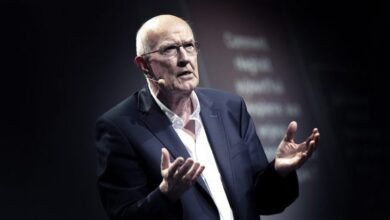 صورة جنيالوجيا الحداثة السياسية.