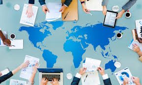 صورة الاتصال العمومي والاتصال السياسي.