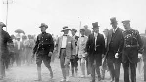 صورة الديمقراطية في زمن الحرب التحديات التي تواجه إنسانيتنا المشتركة