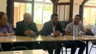 صورة اجتماع مع تيارات مدنية وسياسية  في النادي التفاعلي